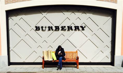 paris burberry|burberry customer service.